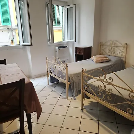 Appartement Pepi 77 *