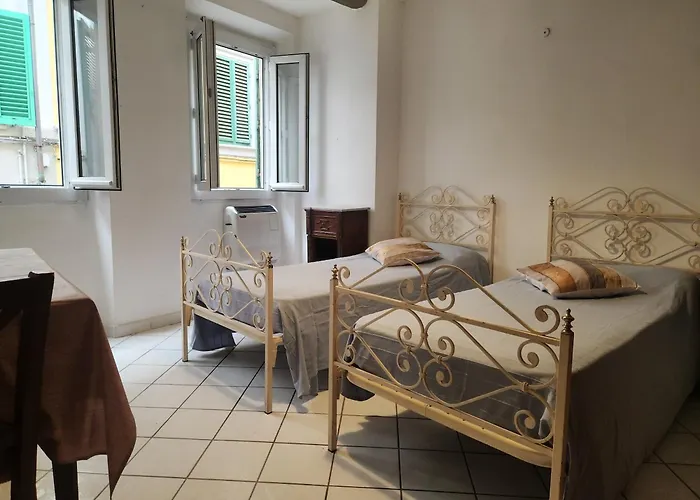 Appartement Pepi 77 *